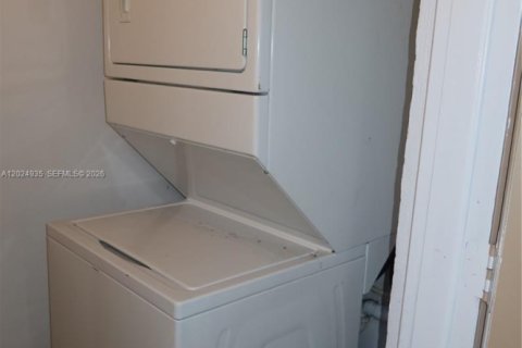 Copropriété à vendre à Miami, Floride: 2 chambres, 86.96 m2 № 2153749 - photo 26