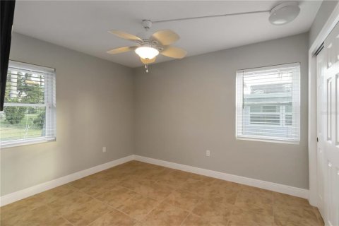 Villa ou maison à vendre à Bradenton, Floride: 2 chambres, 114.83 m2 № 2094559 - photo 14