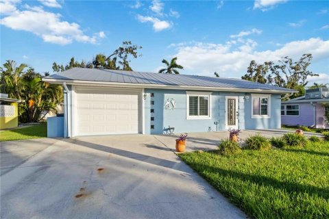 Villa ou maison à vendre à Bradenton, Floride: 2 chambres, 114.83 m2 № 2094559 - photo 2