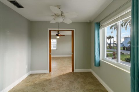 Villa ou maison à vendre à Bradenton, Floride: 2 chambres, 114.83 m2 № 2094559 - photo 11