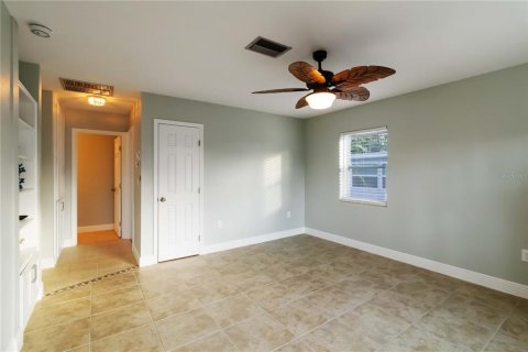 Villa ou maison à vendre à Bradenton, Floride: 2 chambres, 114.83 m2 № 2094559 - photo 10