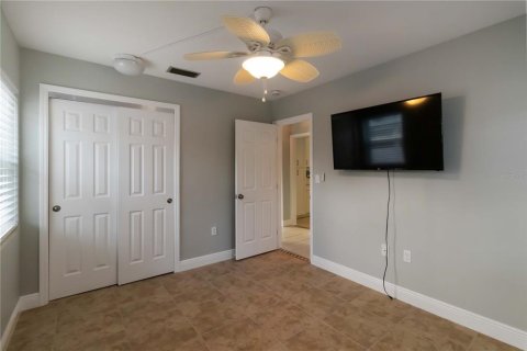 Villa ou maison à vendre à Bradenton, Floride: 2 chambres, 114.83 m2 № 2094559 - photo 15