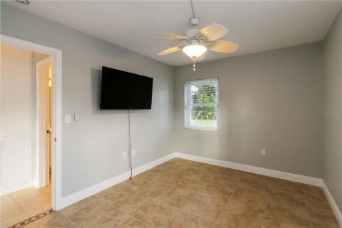 Villa ou maison à vendre à Bradenton, Floride: 2 chambres, 114.83 m2 № 2094559 - photo 13