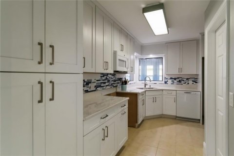 Villa ou maison à vendre à Bradenton, Floride: 2 chambres, 114.83 m2 № 2094559 - photo 23