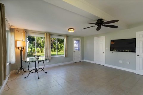 Villa ou maison à vendre à Bradenton, Floride: 2 chambres, 114.83 m2 № 2094559 - photo 18