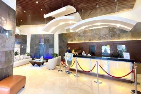 Купить кондоминиум в Авентура, Флорида 2 спальни, 98.94м2, № 1951050 - фото 22