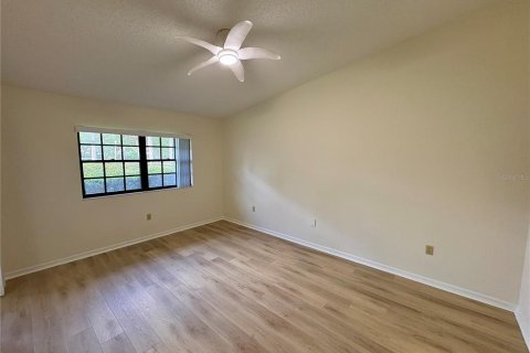 Villa ou maison à vendre à Sarasota, Floride: 2 chambres, 115.29 m2 № 2411541 - photo 13