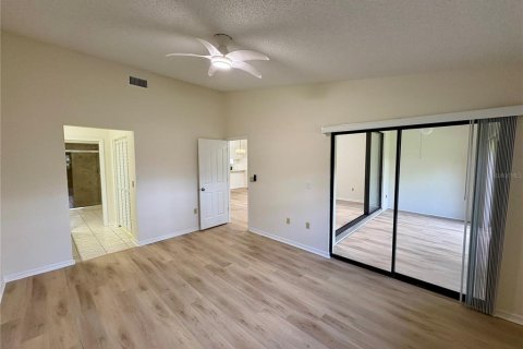 Villa ou maison à vendre à Sarasota, Floride: 2 chambres, 115.29 m2 № 2411541 - photo 14