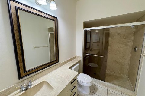 Villa ou maison à vendre à Sarasota, Floride: 2 chambres, 115.29 m2 № 2411541 - photo 15
