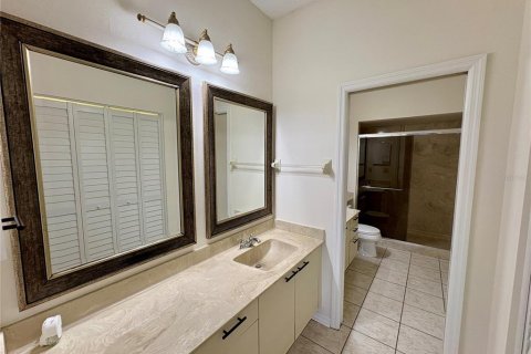 Villa ou maison à vendre à Sarasota, Floride: 2 chambres, 115.29 m2 № 2411541 - photo 16