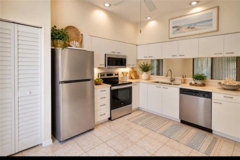 Villa ou maison à vendre à Sarasota, Floride: 2 chambres, 115.29 m2 № 2411541 - photo 5