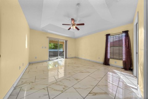 Casa en venta en Ocala, Florida, 3 dormitorios, 175.12 m2 № 1626398 - foto 9
