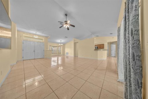 Casa en venta en Ocala, Florida, 3 dormitorios, 175.12 m2 № 1626398 - foto 4