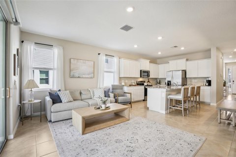 Townhouse in Sarasota, Florida 3 bedrooms, 168.43 sq.m. № 2151710 - photo 6