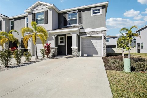 Townhouse in Sarasota, Florida 3 bedrooms, 168.43 sq.m. № 2151710 - photo 2