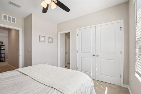 Townhouse in Sarasota, Florida 3 bedrooms, 168.43 sq.m. № 2151710 - photo 25