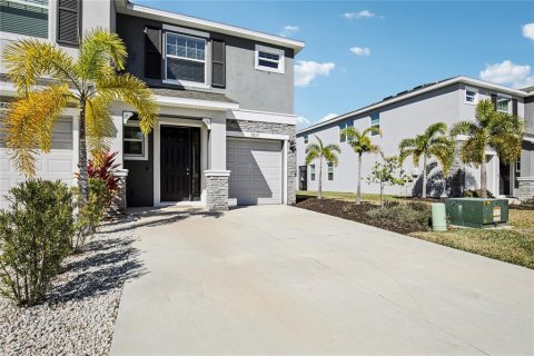 Townhouse in Sarasota, Florida 3 bedrooms, 168.43 sq.m. № 2151710 - photo 3