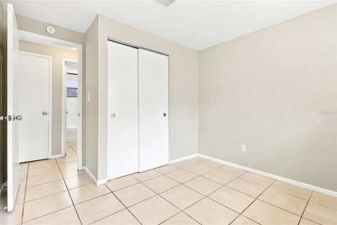 Villa ou maison à louer à Tampa, Floride: 3 chambres, 87.79 m2 № 2388684 - photo 9