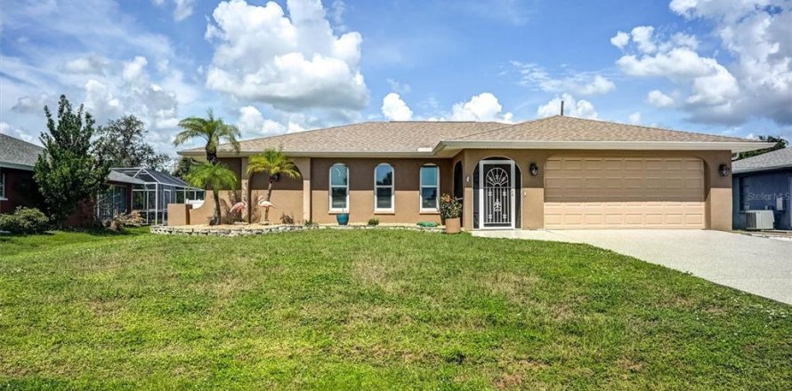Villa ou maison à Port Charlotte, Floride 3 chambres, 174.01 m2 № 2408763