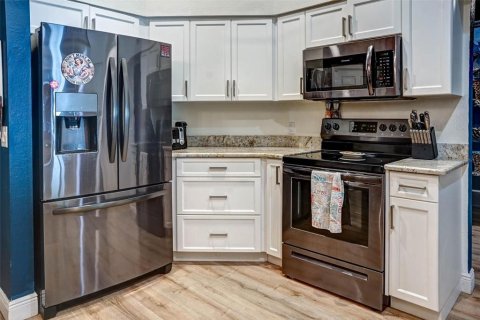 Villa ou maison à vendre à Port Charlotte, Floride: 3 chambres, 174.01 m2 № 2408763 - photo 8