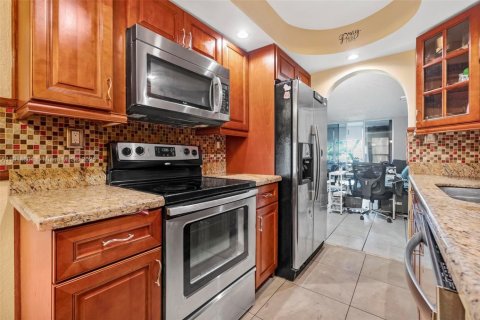 Condominio en venta en Lauderdale Lakes, Florida, 2 dormitorios, 93.09 m2 № 1970094 - foto 5