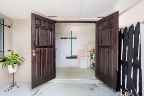 Condo in Orlando, Florida, 2 bedrooms № 2403687 - photo 19