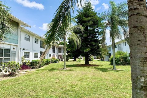 Купить кондоминиум в Маргит, Флорида 3 комнаты, 55.28м2, № 2250310 - фото 12