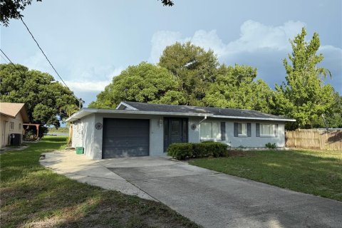 Villa ou maison à Casselberry, Floride 3 chambres, 135.36 m2 № 2309016