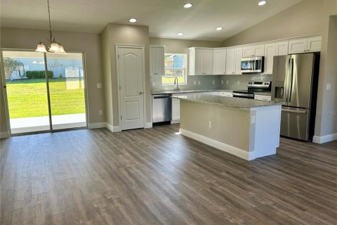 House in Summerfield, Florida 3 bedrooms, 158.21 sq.m. № 2229810 - photo 5
