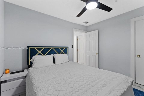 Villa ou maison à vendre à Orlando, Floride: 4 chambres № 2402526 - photo 29