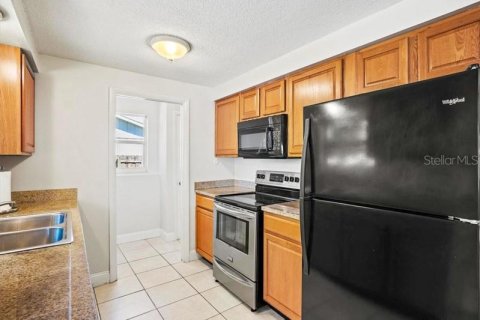 Villa ou maison à vendre à Bradenton, Floride: 2 chambres, 116.59 m2 № 2117400 - photo 9
