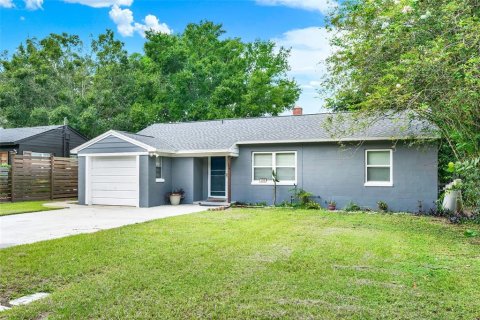 Casa en venta en Orlando, Florida, 2 dormitorios, 108.32 m2 № 1906562 - foto 1