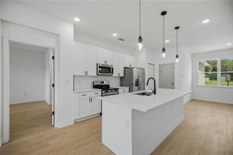 Casa en venta en Citrus Springs, Florida, 4 dormitorios, 167.69 m2 № 2384255 - foto 3