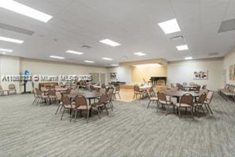 Condominio en venta en Hollywood, Florida, 1 dormitorio, 83.24 m2 № 2012619 - foto 24