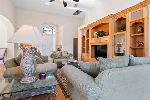 House in Kissimmee, Florida 3 bedrooms, 209.87 sq.m. № 2208379 - photo 16
