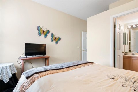 House in Kissimmee, Florida 3 bedrooms, 209.87 sq.m. № 2208379 - photo 8