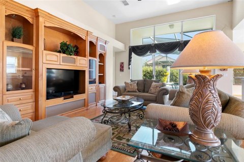 House in Kissimmee, Florida 3 bedrooms, 209.87 sq.m. № 2208379 - photo 15