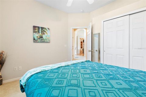 House in Kissimmee, Florida 3 bedrooms, 209.87 sq.m. № 2208379 - photo 4