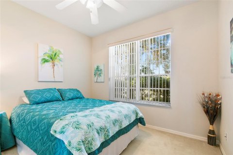House in Kissimmee, Florida 3 bedrooms, 209.87 sq.m. № 2208379 - photo 2