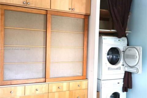 Купить кондоминиум в Майами-Бич, Флорида 1 спальня, 54.35м2, № 2018277 - фото 14