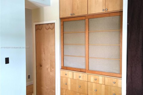 Купить кондоминиум в Майами-Бич, Флорида 1 спальня, 54.35м2, № 2018277 - фото 16