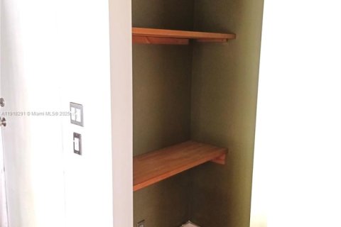 Купить кондоминиум в Майами-Бич, Флорида 1 спальня, 54.35м2, № 2018277 - фото 20