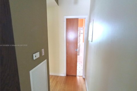 Купить кондоминиум в Майами-Бич, Флорида 1 спальня, 54.35м2, № 2018277 - фото 10