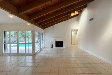 Villa ou maison à louer à Hollywood, Floride: 3 chambres, 189.8 m2 № 2385000 - photo 5