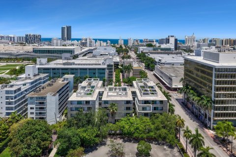 Condominio en venta en Miami Beach, Florida, 2 dormitorios, 94.57 m2 № 1755710 - foto 12