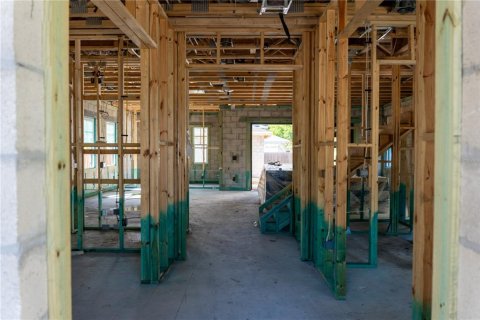 Casa en venta en Saint Petersburg, Florida, 4 dormitorios, 277.22 m2 № 1690969 - foto 6