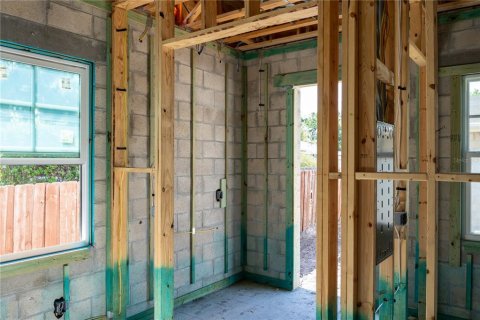 Casa en venta en Saint Petersburg, Florida, 4 dormitorios, 277.22 m2 № 1690969 - foto 15