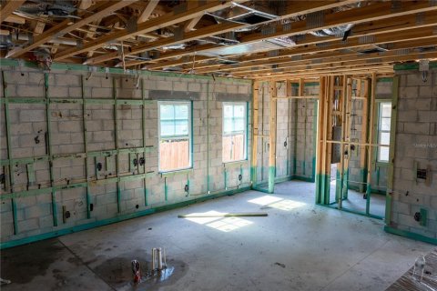Casa en venta en Saint Petersburg, Florida, 4 dormitorios, 277.22 m2 № 1690969 - foto 10