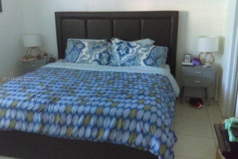 Townhouse in Palm Beach Gardens, Florida 3 bedrooms, 111.48 sq.m. № 2260151 - photo 10