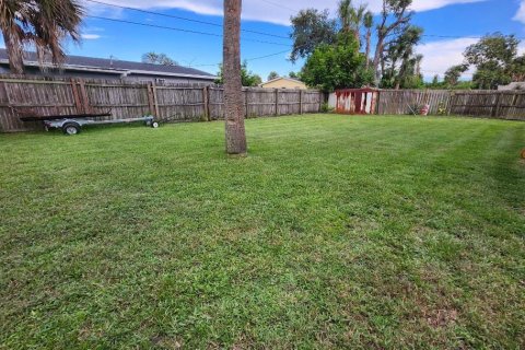 Townhouse in Palm Beach Gardens, Florida 3 bedrooms, 111.48 sq.m. № 2260151 - photo 13